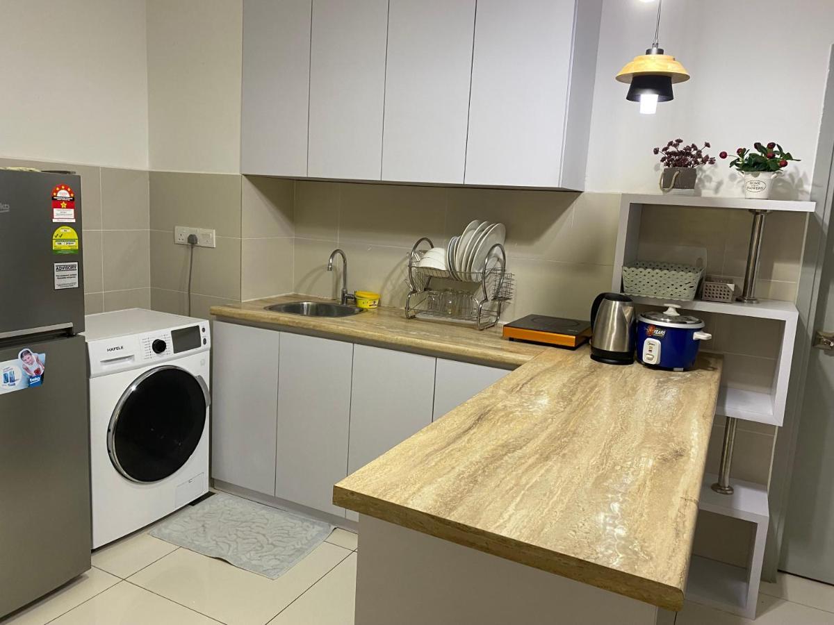 Sutera Avenue Kota Kinabalu Apartment Екстериор снимка